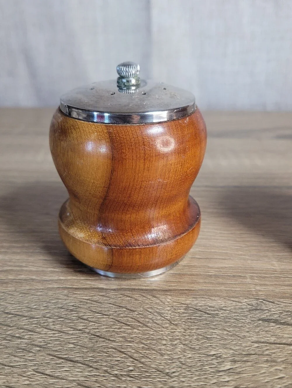 Wooden Salt and Pepper Mill Set with Chrome Tops - Brown MCM Vintage